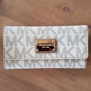 Michael Kors wallet